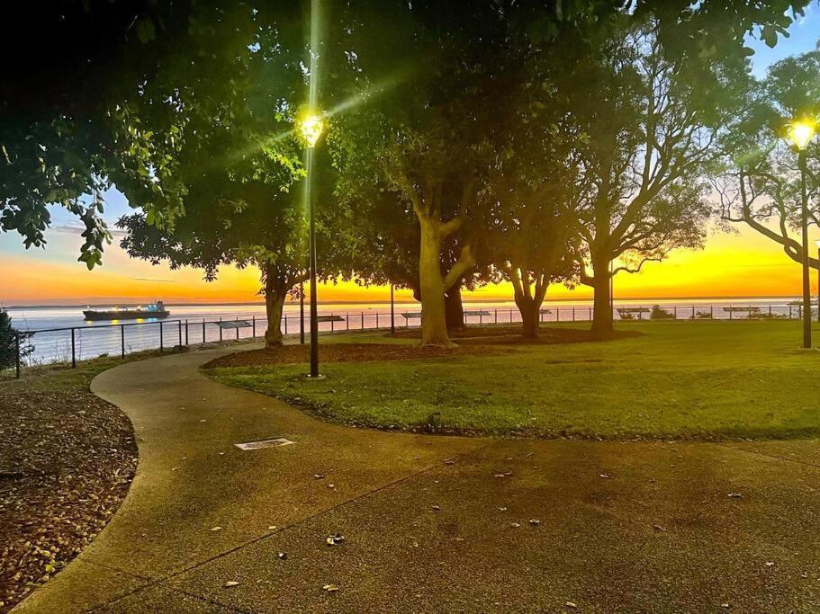 Stunning Esplanade * Darwin